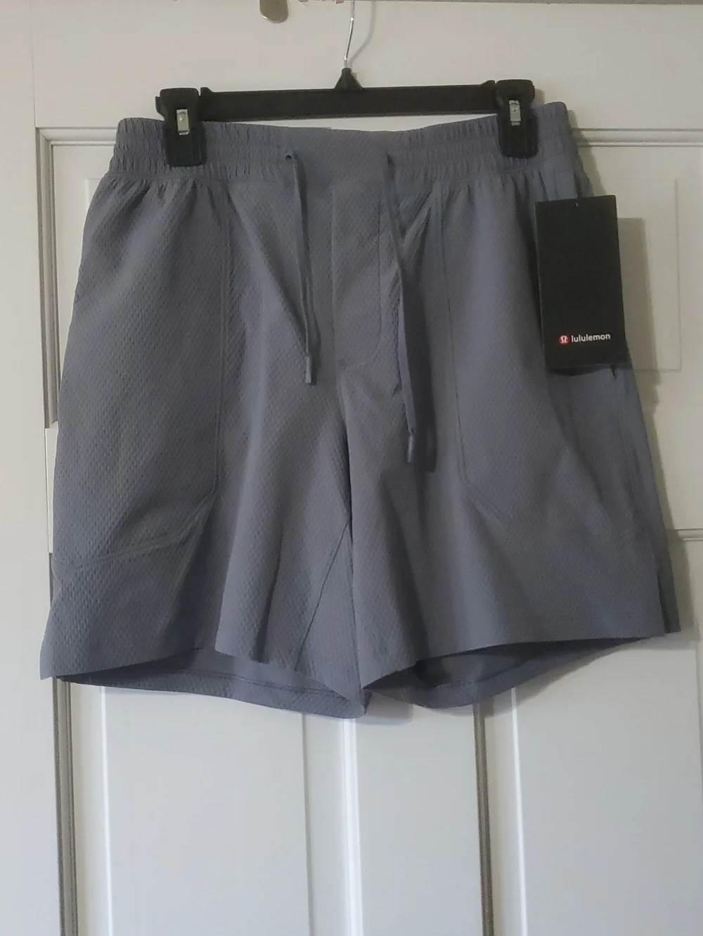 NWT lululemon License To Train Textured Short  7in Men’s S Solar Gray Shorts